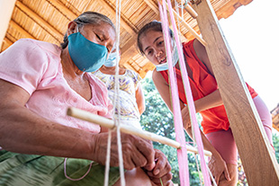 Inclusión Económica y Social en Bolivia: Desafíos y Oportunidades